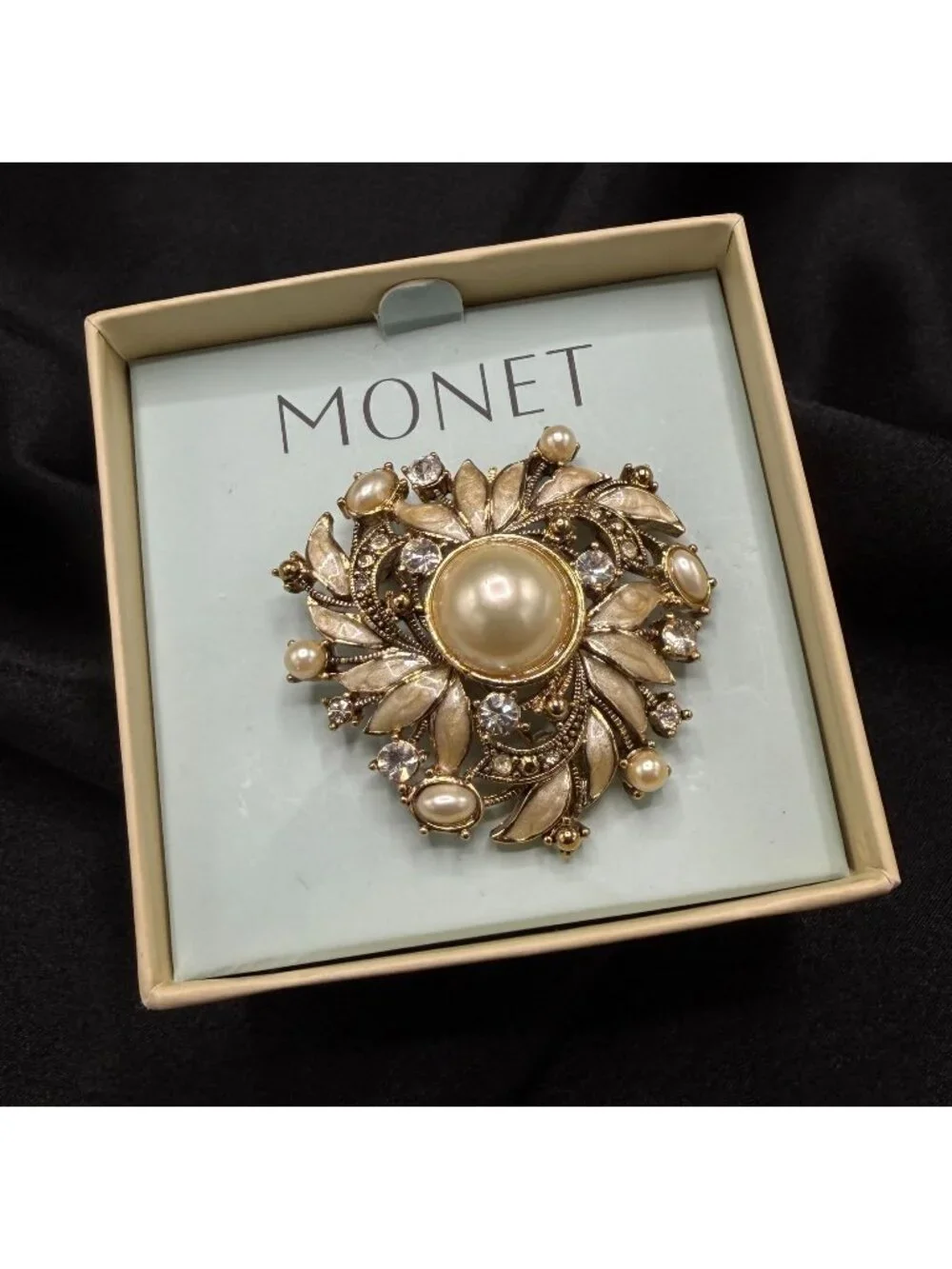Vintage 1990s Monet Pearl & Crystal Gold-Tone Brooch Pin In Original Box